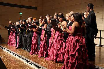 Gemeinsamer Auftritt UWC Choir und TU Chor